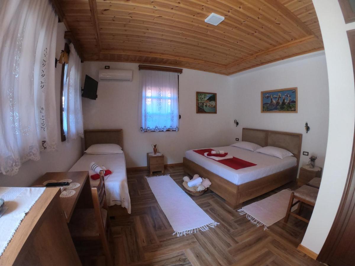 Arben Qemeri Guest House Berati Exterior foto