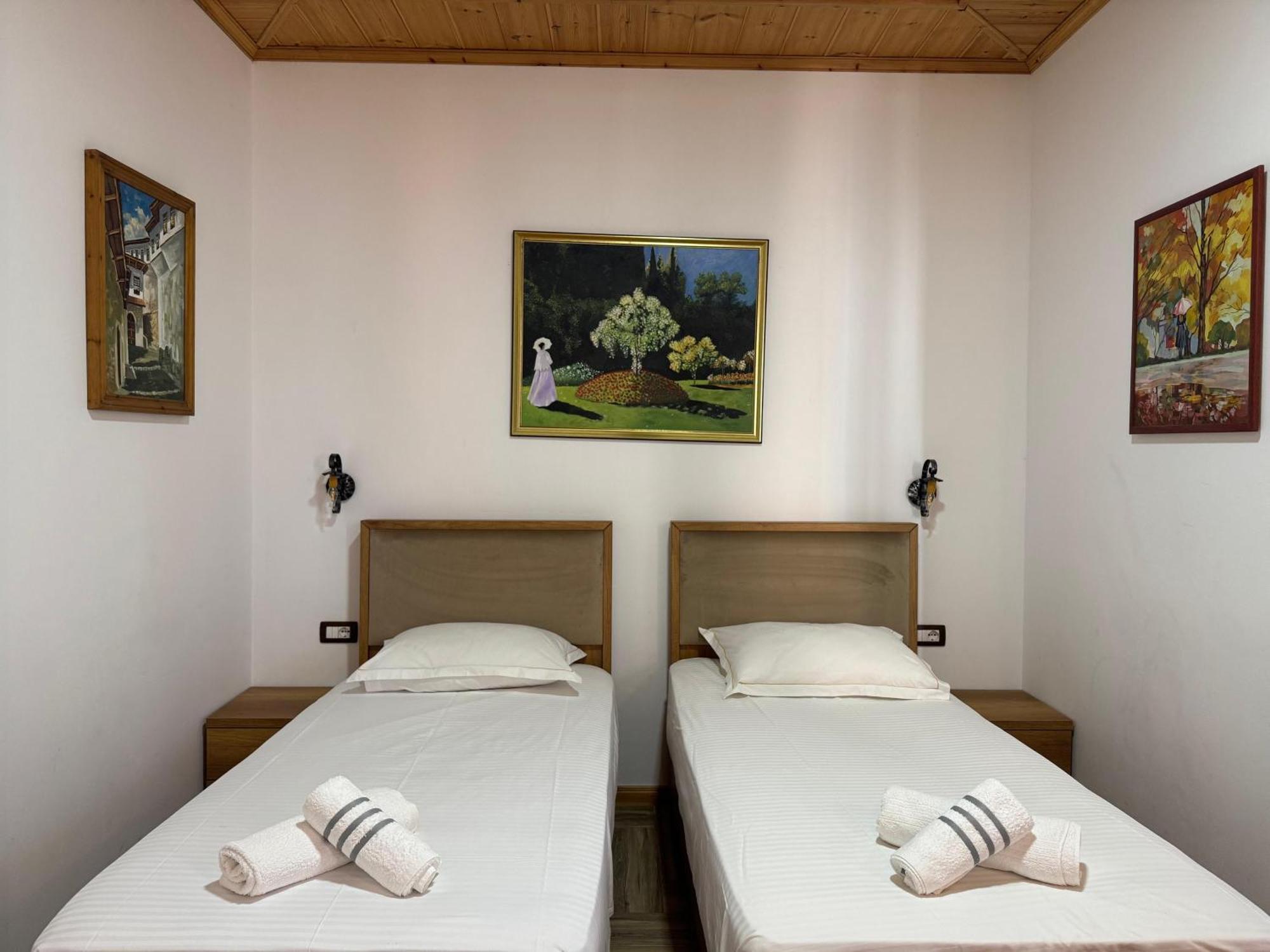 Arben Qemeri Guest House Berati Exterior foto
